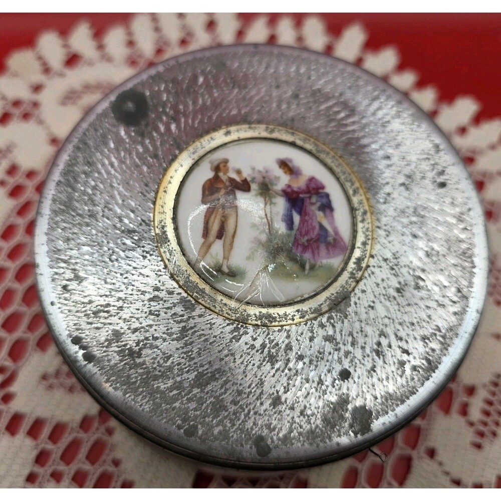 Vintage Musical Powder Box Puff  Round Aluminum Vanity Works !